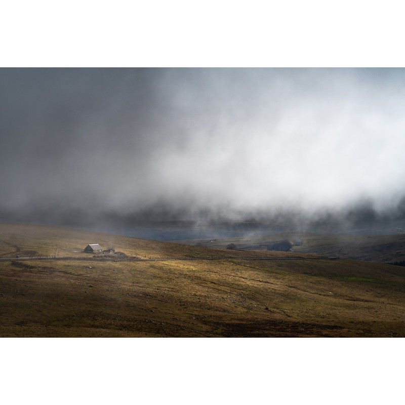Aubrac, paysage dans la brume